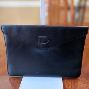 Oh So Chic Black Leather Delvaux 'D' Pouch.